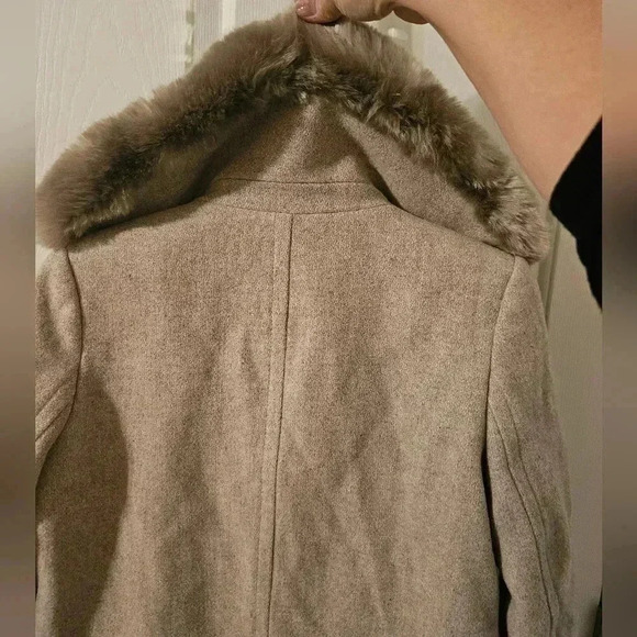 Lauren Ralph Lauren women’s wool coat faux Fur Collar Size 2P Zip And Snap Front - Picture 7 of 8